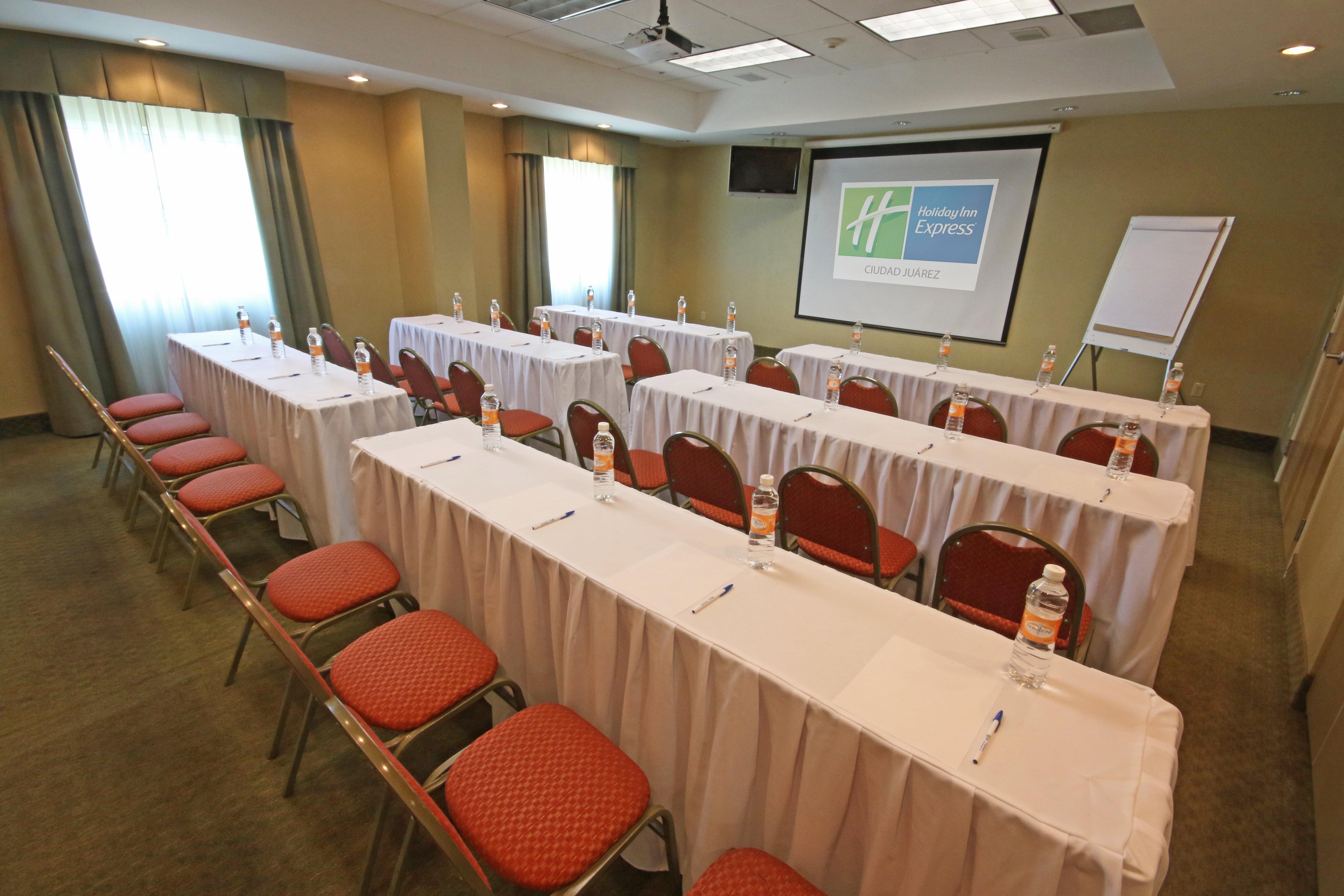 Holiday Inn Express Hotel & Suites Cd. Juarez - Las Misiones By Ihg Zewnętrze zdjęcie