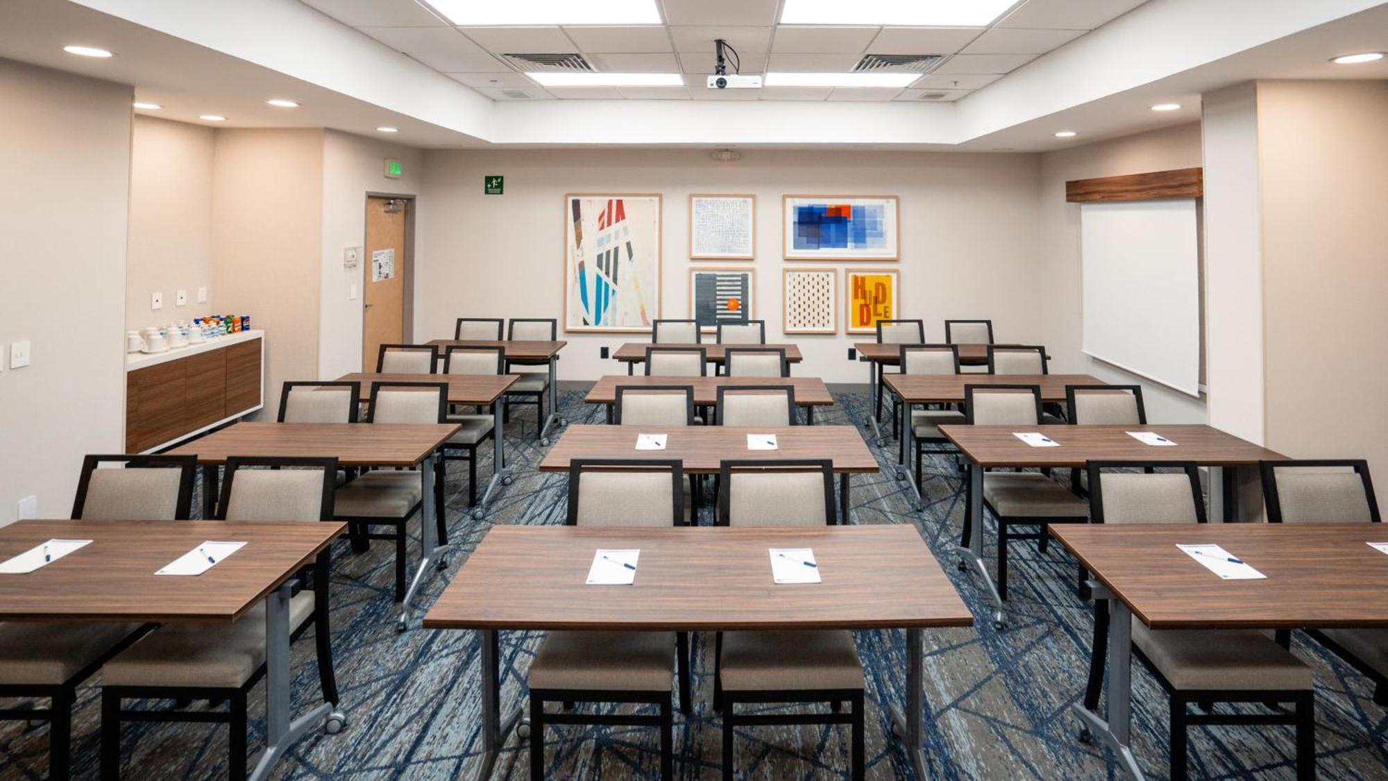 Holiday Inn Express Hotel & Suites Cd. Juarez - Las Misiones By Ihg Zewnętrze zdjęcie