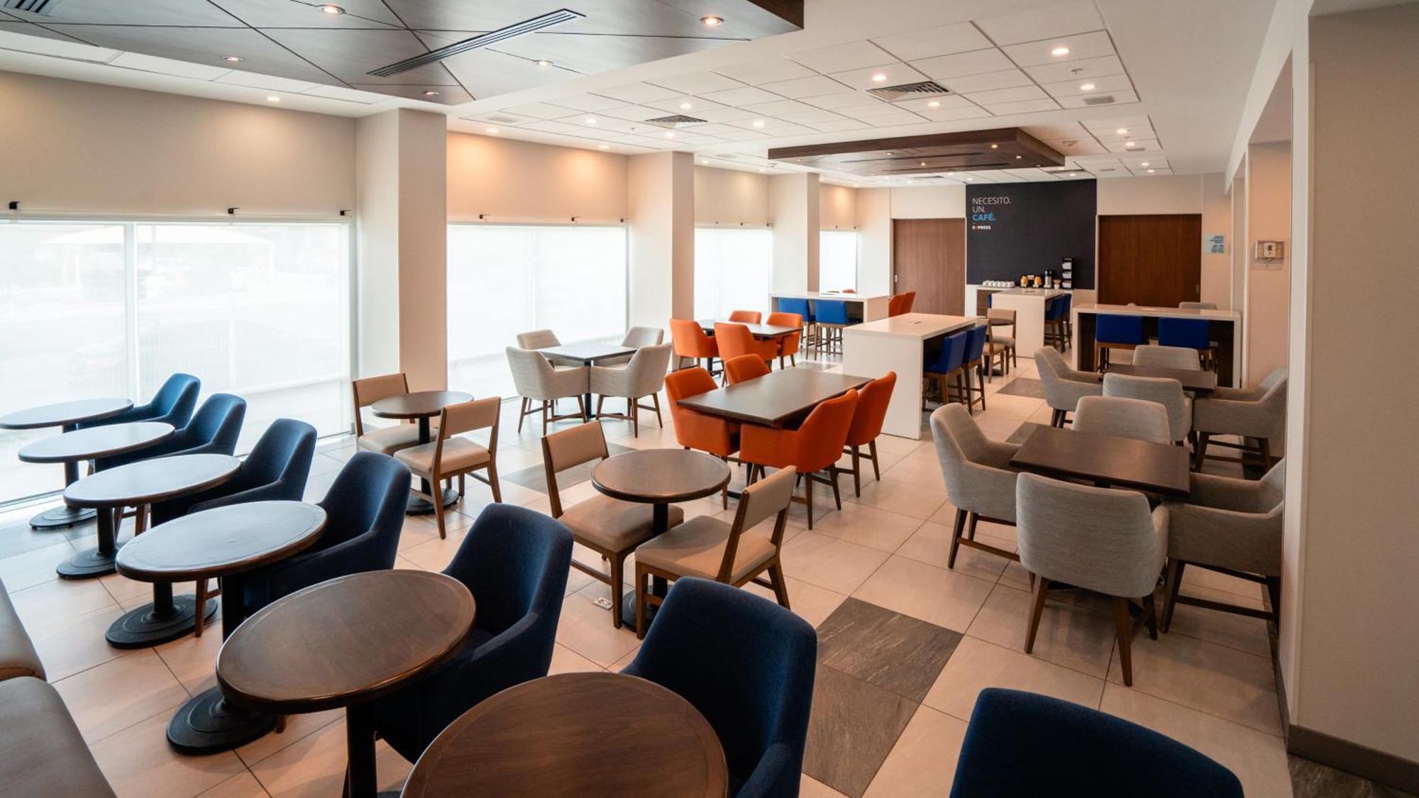 Holiday Inn Express Hotel & Suites Cd. Juarez - Las Misiones By Ihg Zewnętrze zdjęcie